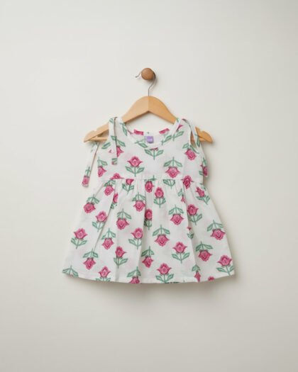 🌸 MIAAME BULOO – Rose Garden Newborn Cotton Frock