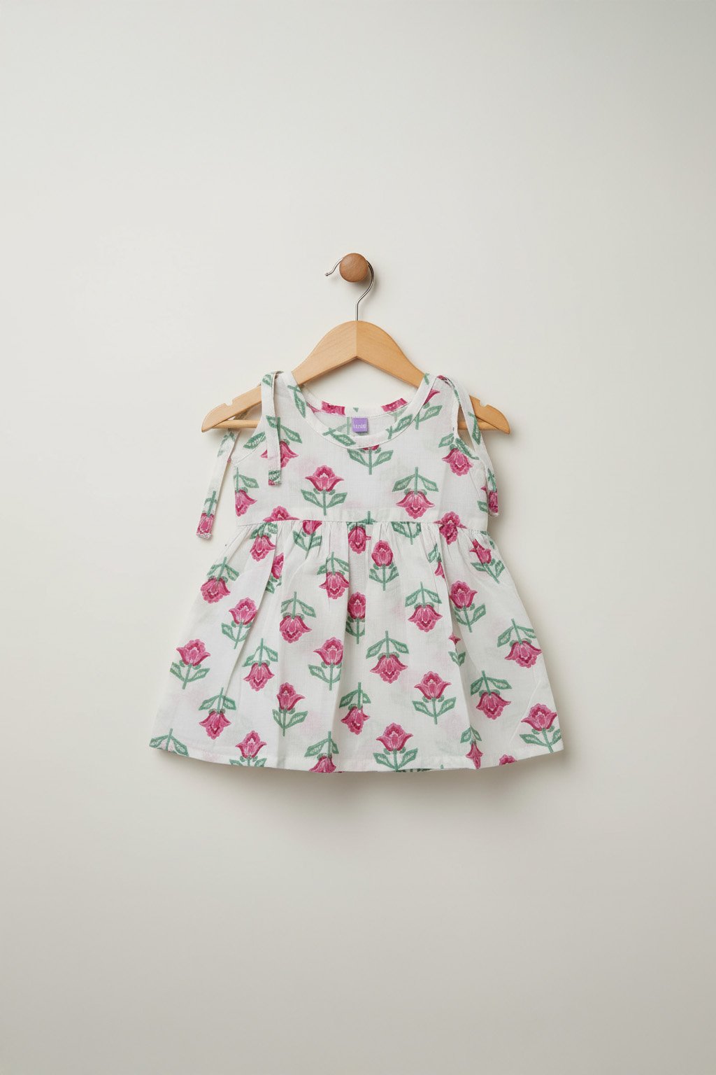 🌸 MIAAME BULOO – Rose Garden Newborn Cotton Frock
